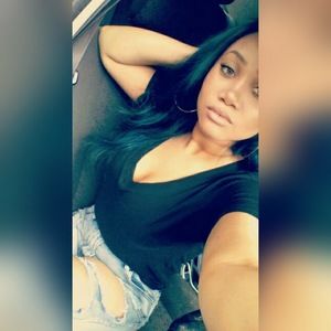 Meet your Posher, Alexandria